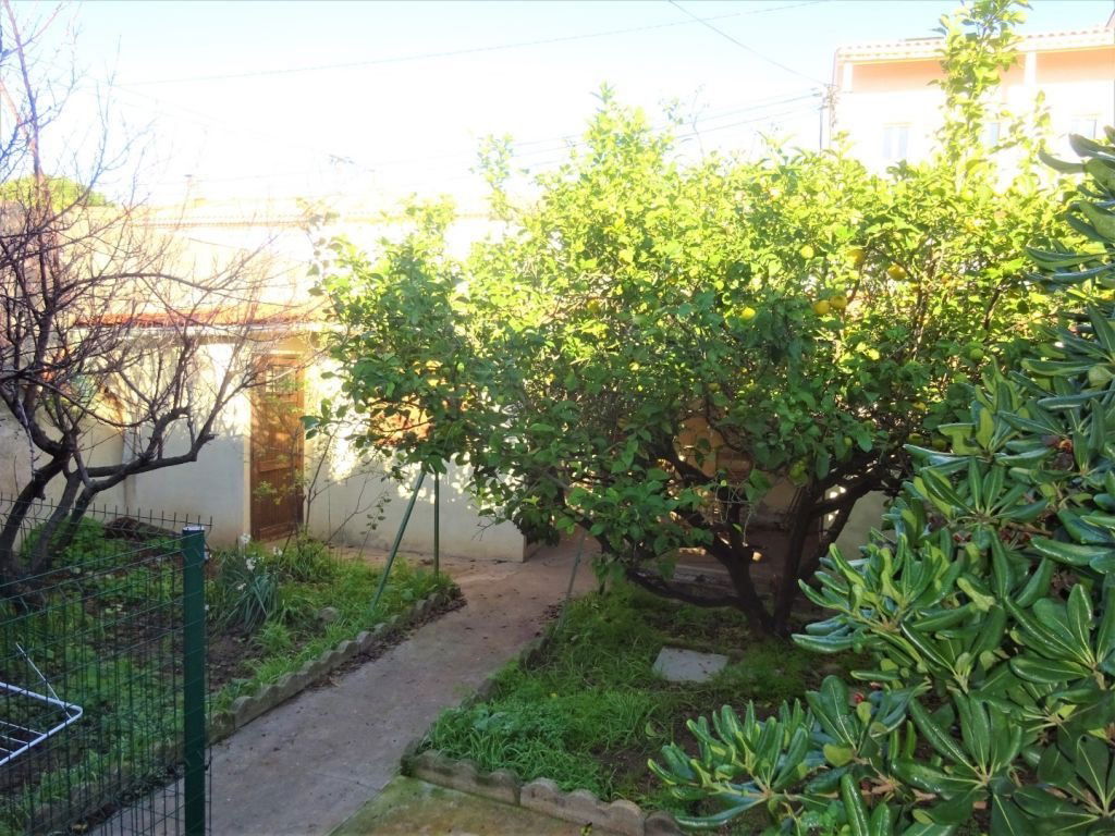 Colocación Toulon 237344