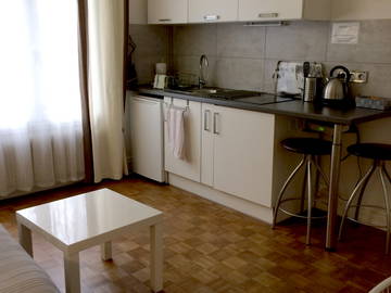 Roomlala | Estudio Completo De 21 M2 En Residencia Segura