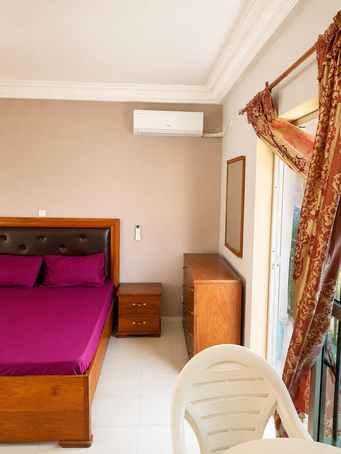 Habitación En Casa Del Anfitrión Dakar 677054