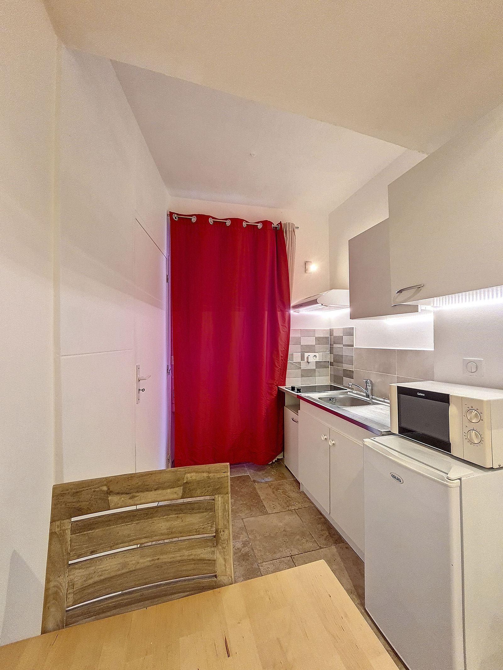 Estudio Independiente L'Isle-sur-la-Sorgue 265985