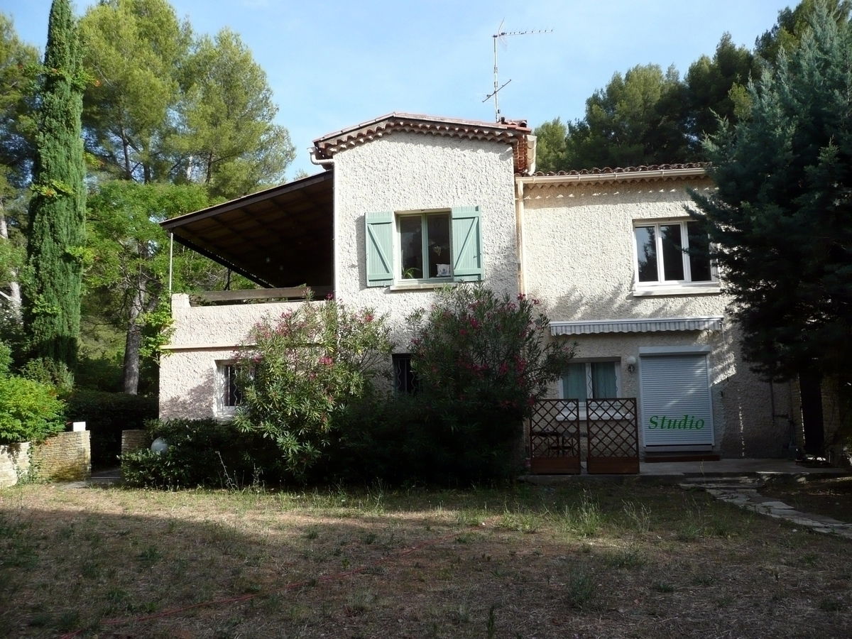 Estudio Independiente Le Castellet 82397