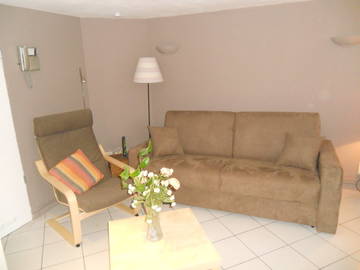 Roomlala | Estúdio de 40 m2 com jardim para alugar em Wa