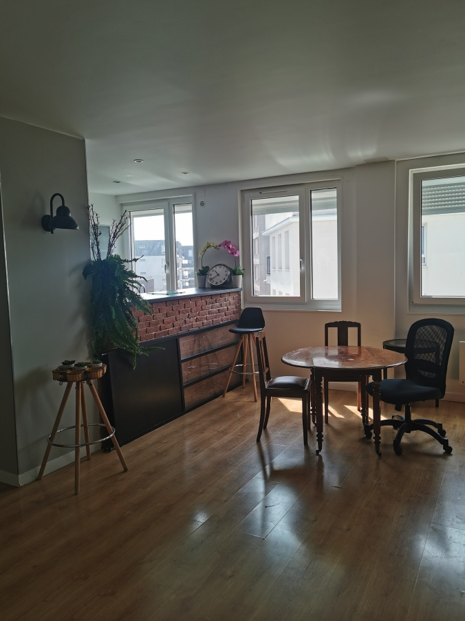 Estudio Independiente Romainville 510230