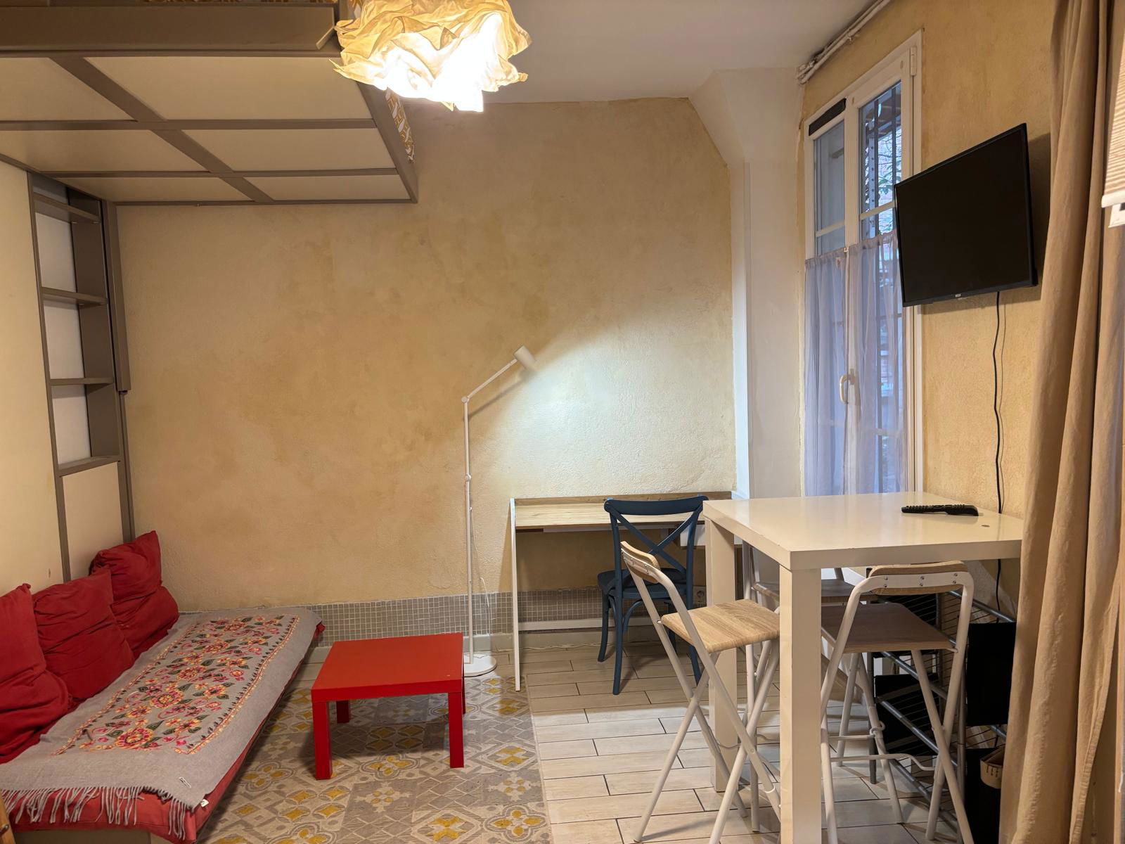 Estudio Independiente Paris 248330