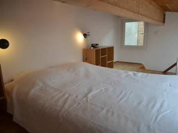 Roomlala | Estúdio luminoso de 23 m² sob teto de vidro