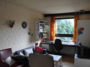 Roomlala | Estúdio mobiliado para 2 estudantes, tranquilo