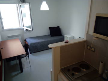 Roomlala | Estúdio Mobiliado Próximo ao Centro Hospitalar Universitário - IFSI - Faculdade de Medicina