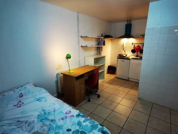 Roomlala | Estúdio mobiliado reformado a 8 minutos de Camille Groult