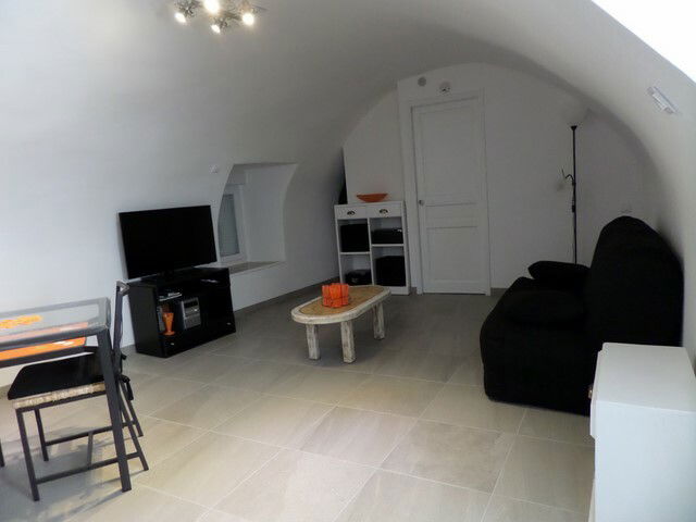 Estudio Independiente Saint-Étienne-de-Fontbellon 91879