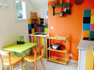 Roomlala | Estúdio para alugar por mês na casa do morador local