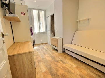 Roomlala | Estúdio renovado com todas as comodidades modernas, perto de todas as comodidades