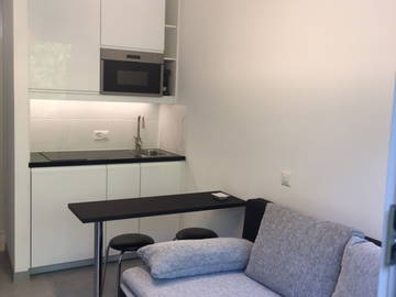 Roomlala | Estúdio totalmente equipado e reformado para alugar no Gen Center