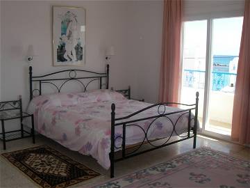 Roomlala | Étage De Villa En Bord De Mer À Louer