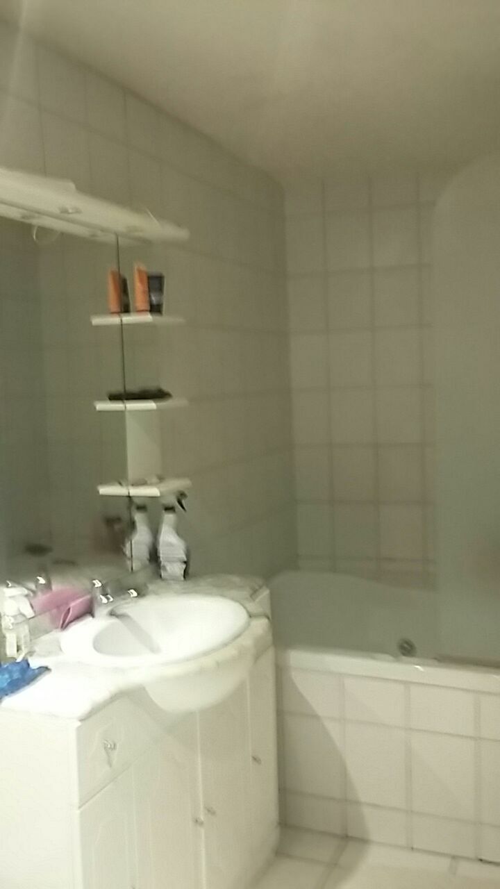 Colocation Grilly 191179