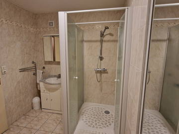 Colocation à louer à Orléans - photo 5 : salle de bain-5