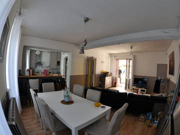 Roomlala | Excelente casa reformada 175m2 Port Cergy