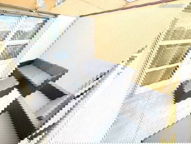 Kolokation Évry-Courcouronnes 567129-2