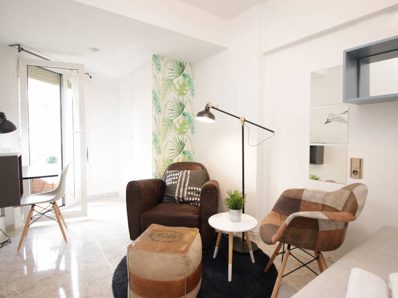 Homestay Barcelona 200202-2