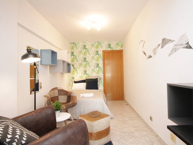 Homestay Barcelona 200202-3