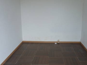 Roomlala | F1 13 M² Do Wynajęcia w Antony - RER B - Blisko MASSY