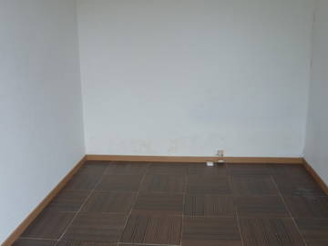 Roomlala | F1 13 M² For Rent in Antony - RER B - Near MASSY