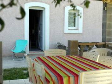 Roomlala | F1 Te Huur Op Die Grondvloer Van 'n Villa 