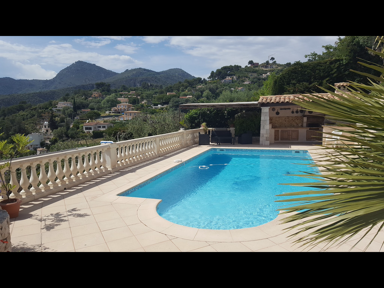 Itsenäinen Studio Saint-André-de-la-Roche 473614