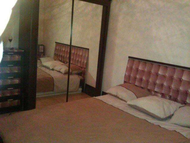 Entire Home Clichy 44022-4