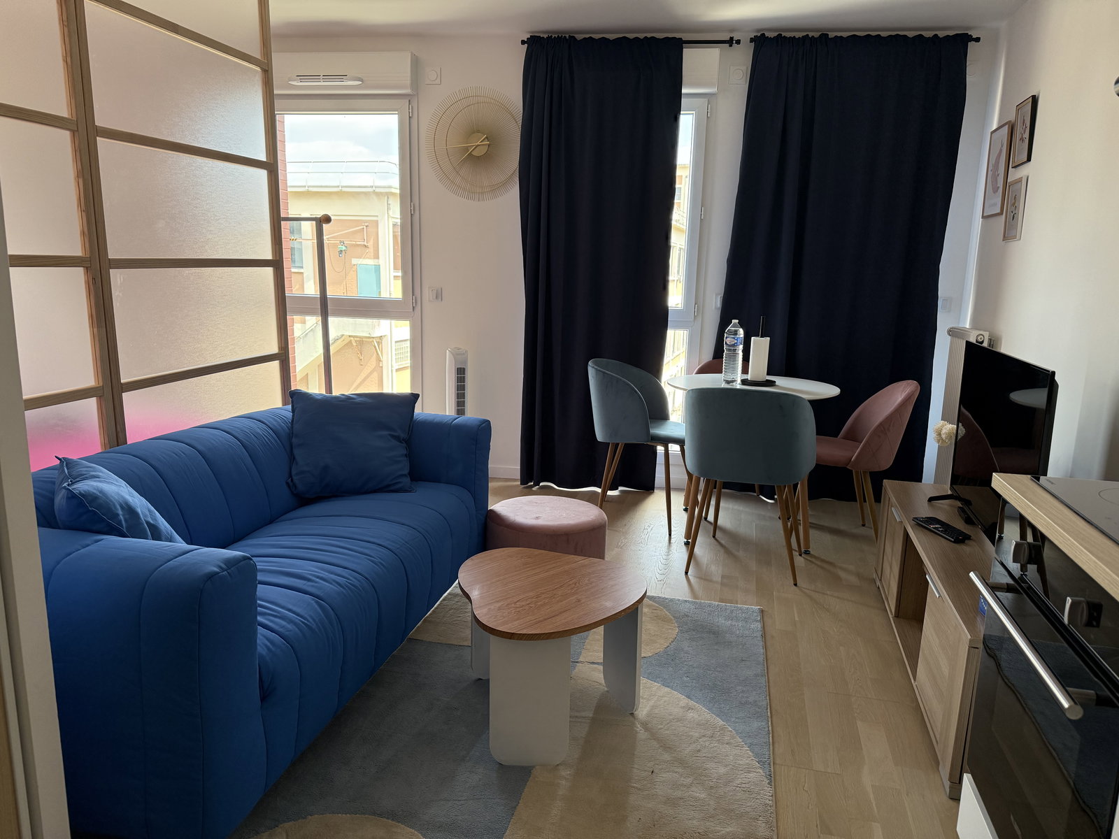 Ganz Haus Romainville 586385