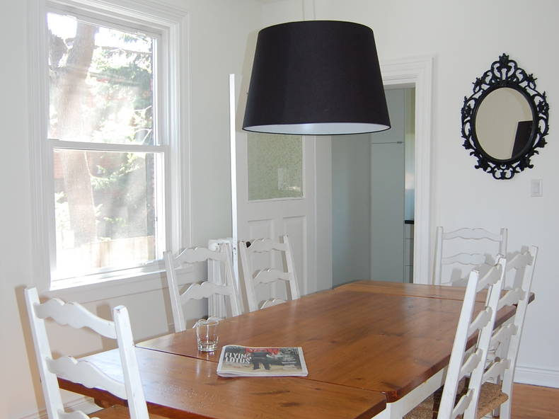 Colocation Toronto 300295-5