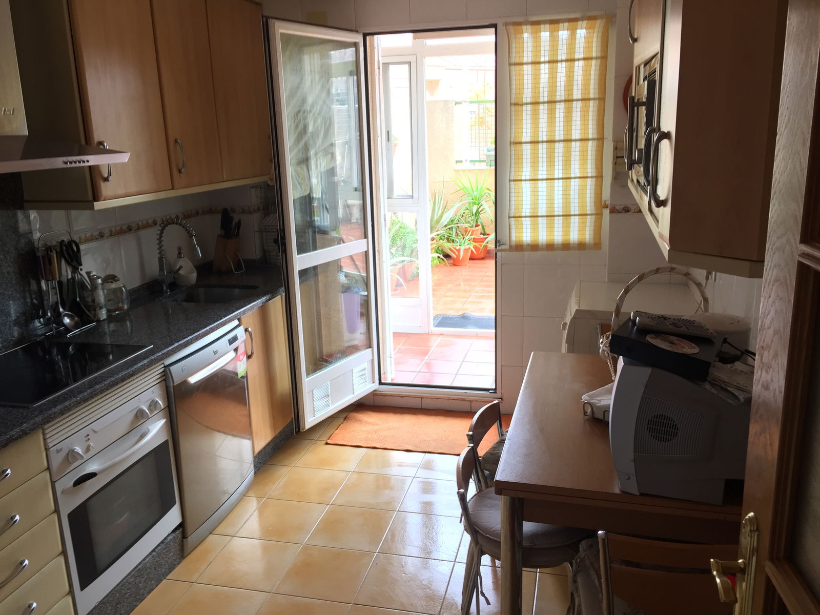 Colocation Cáceres 216000