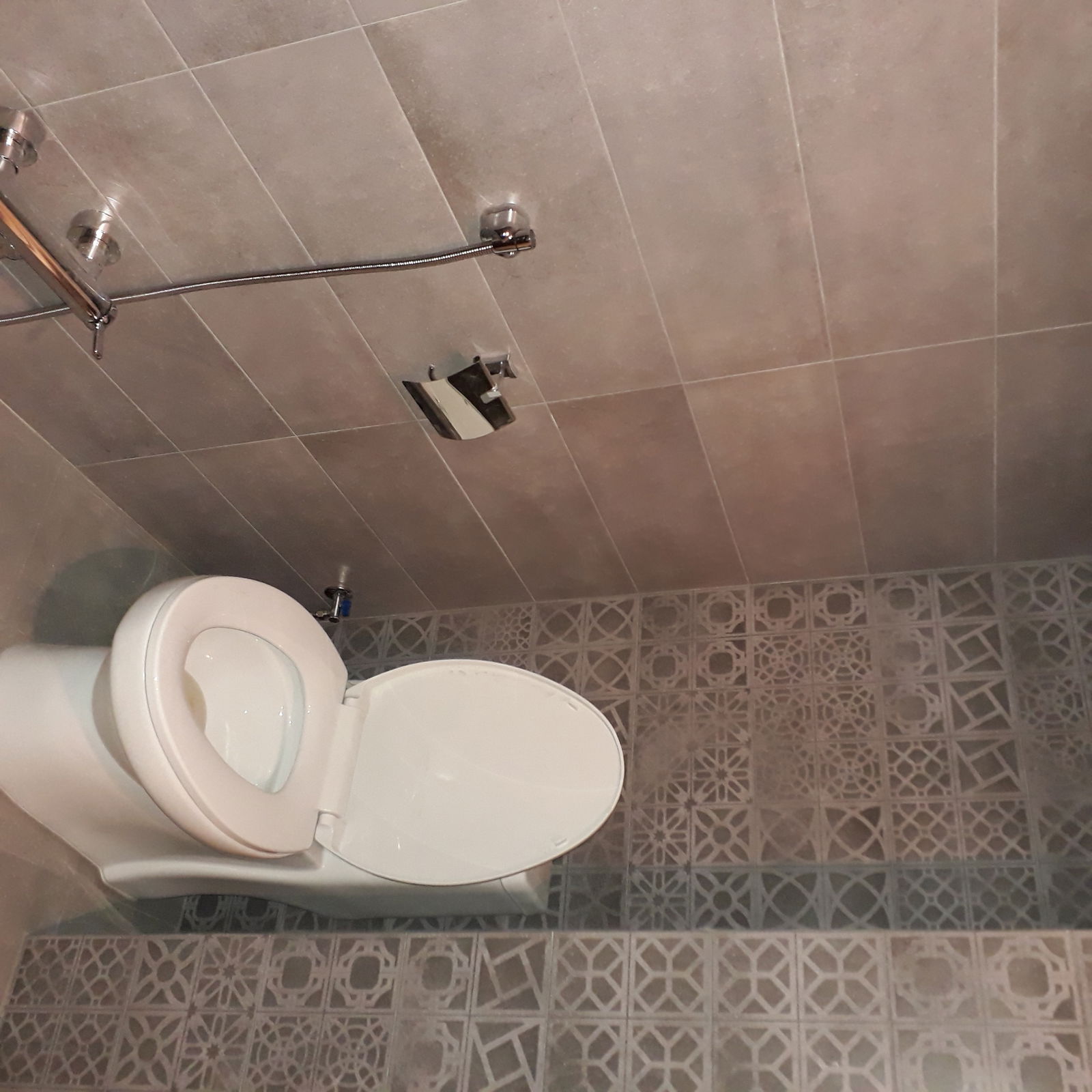 Gästezimmer Tehran 191043