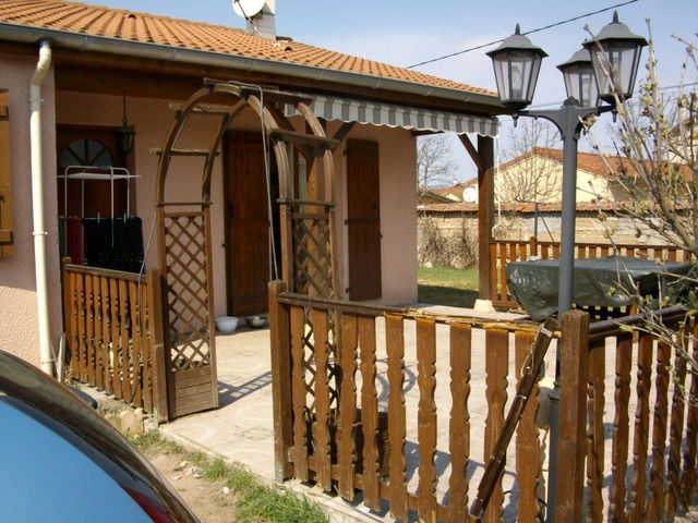 Homestay Sury-le-Comtal 18194