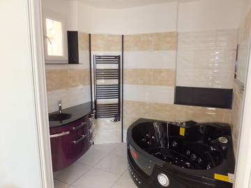 Entire Home Toulon 247854-5