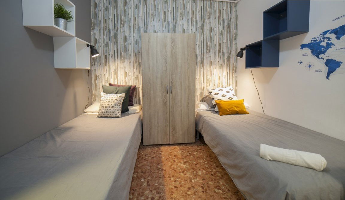 Homestay Barcelona 200130