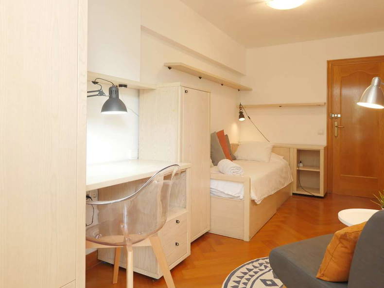 Quedarse En Casa Barcelona 200299-3