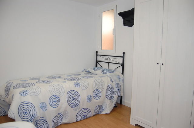 Gastgezin Sevilla 32821