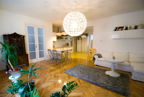 Ganzes Haus Budapest 191830