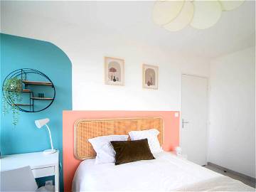 Roomlala | Farbenfrohes Zimmer Von 11 M² In Villeurbanne - LYO48