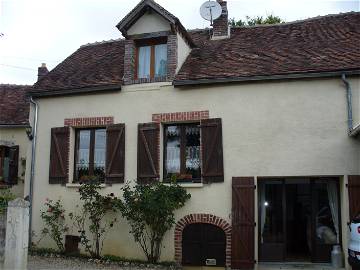 Chambre À Louer Villeneuve-Sur-Yonne 42333-1