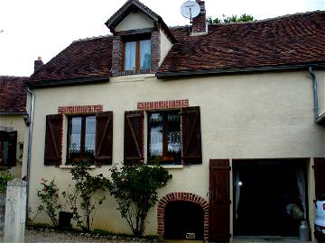 Roomlala | Farmhouse For Rent In Bougonge