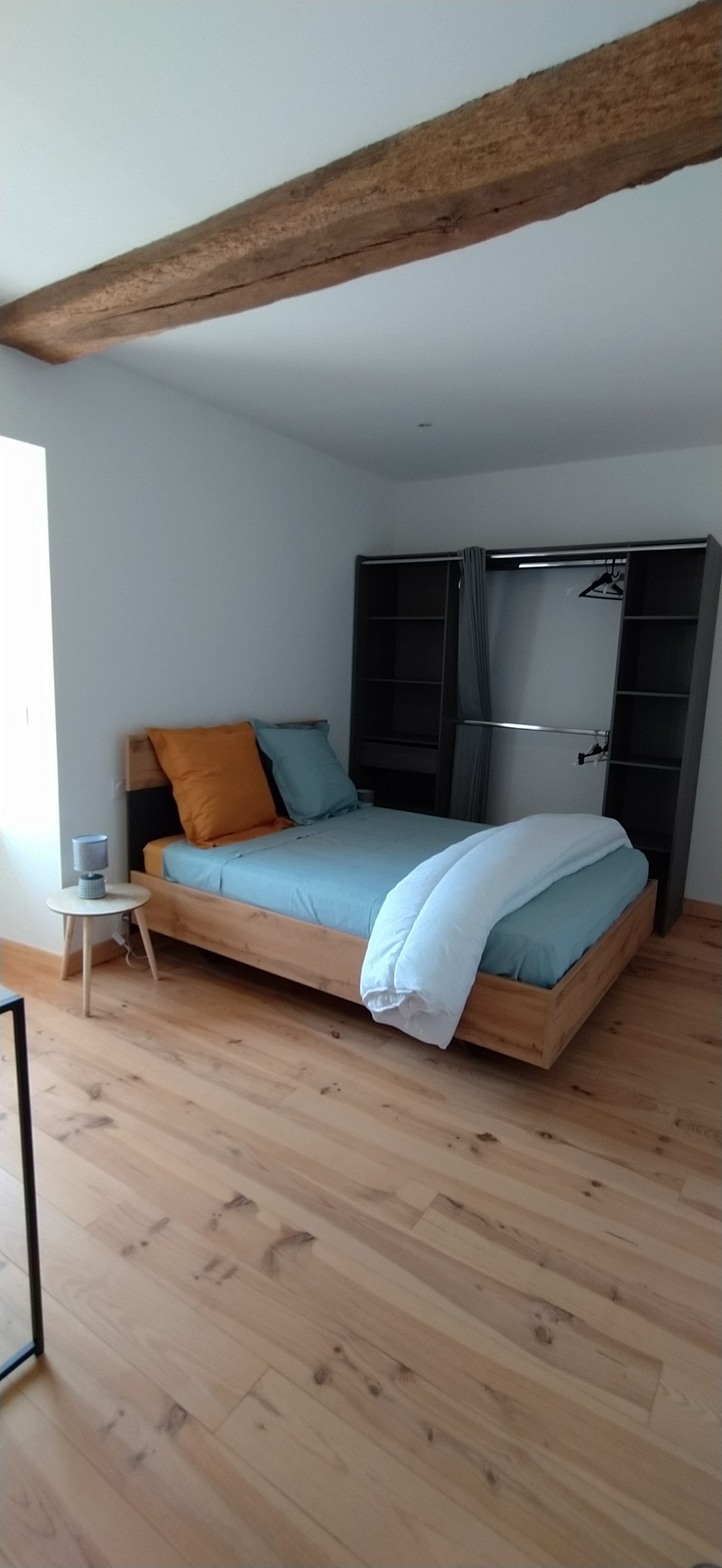 Entire Home Saint-Aubin-des-Ormeaux 260283