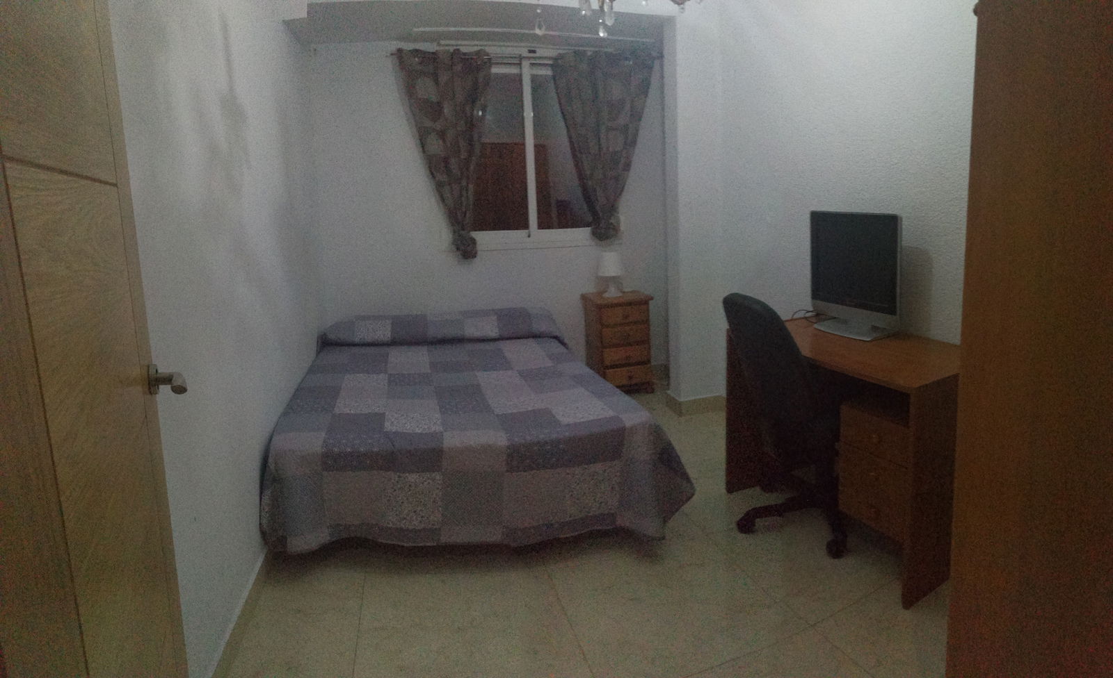 Hospedagem Em Casa De Família Torrente 179182