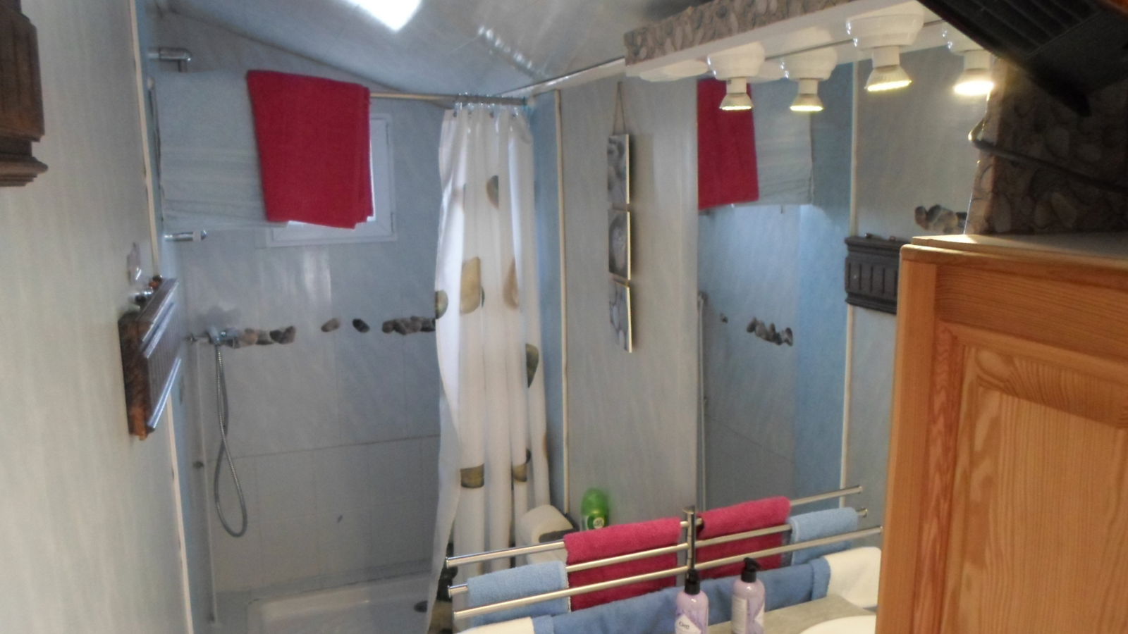 Unabhängiges Studio Veauchette 83324