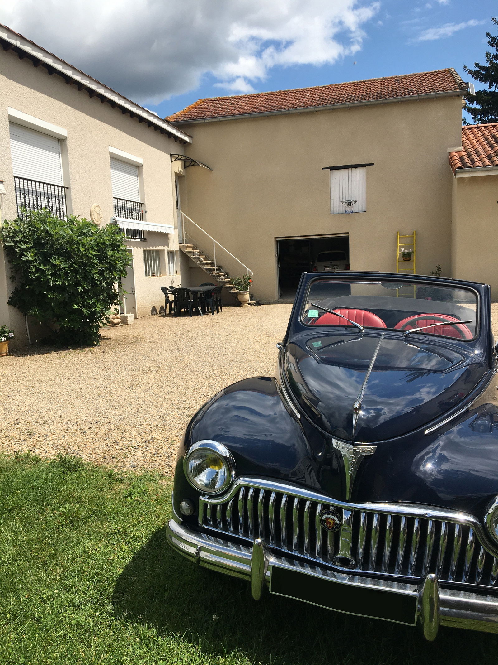 Unabhängiges Studio Veauchette 83324