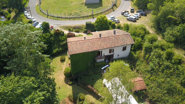 Unabhängiges Studio Escoutoux 96980