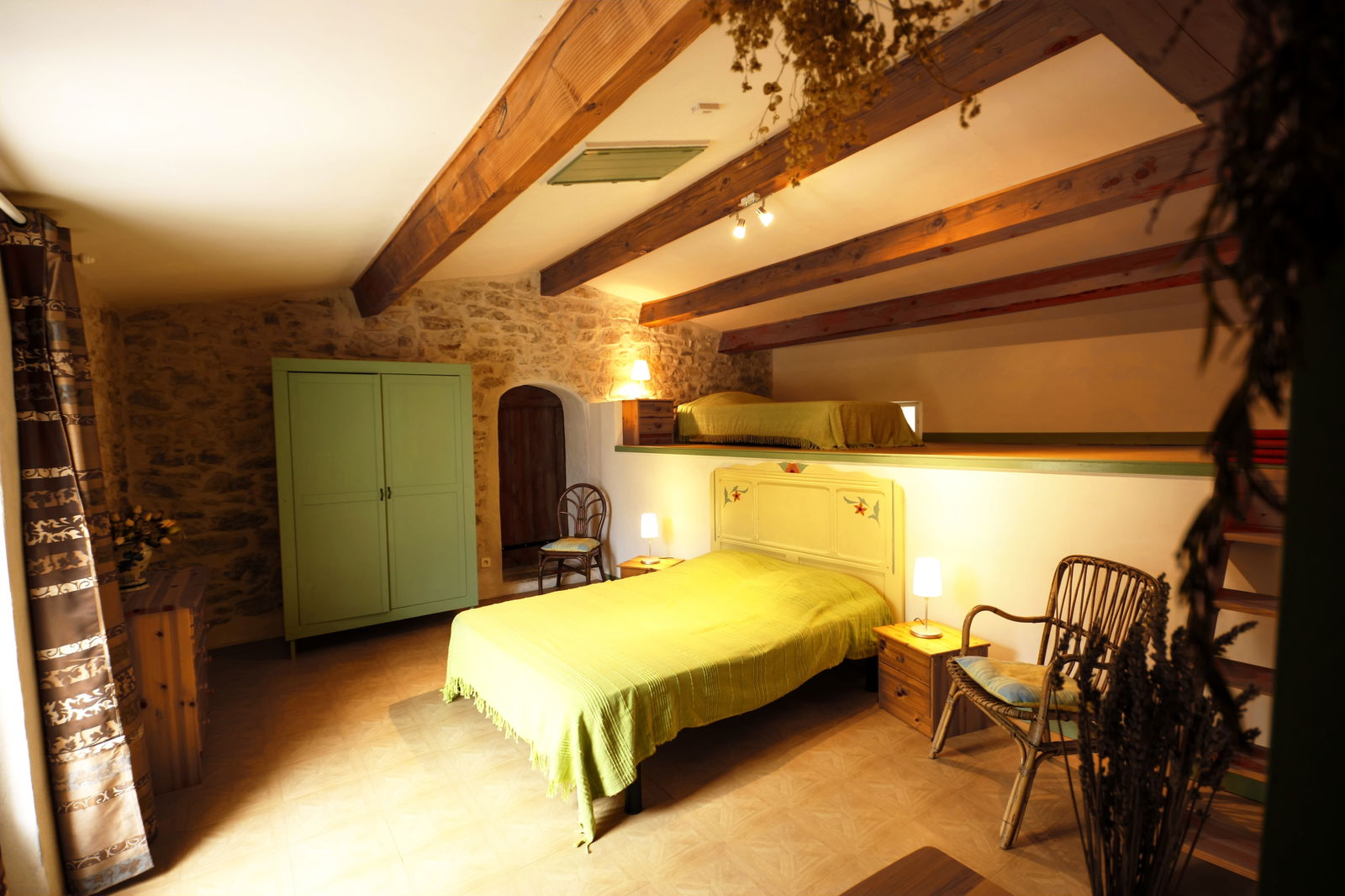 Unabhängiges Studio Orthoux-Sérignac-Quilhan 96916