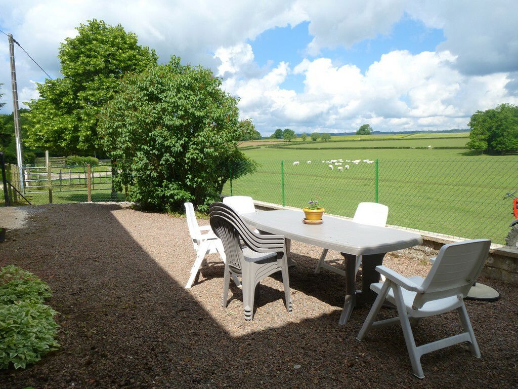 Unabhängiges Studio Mimeure 84052