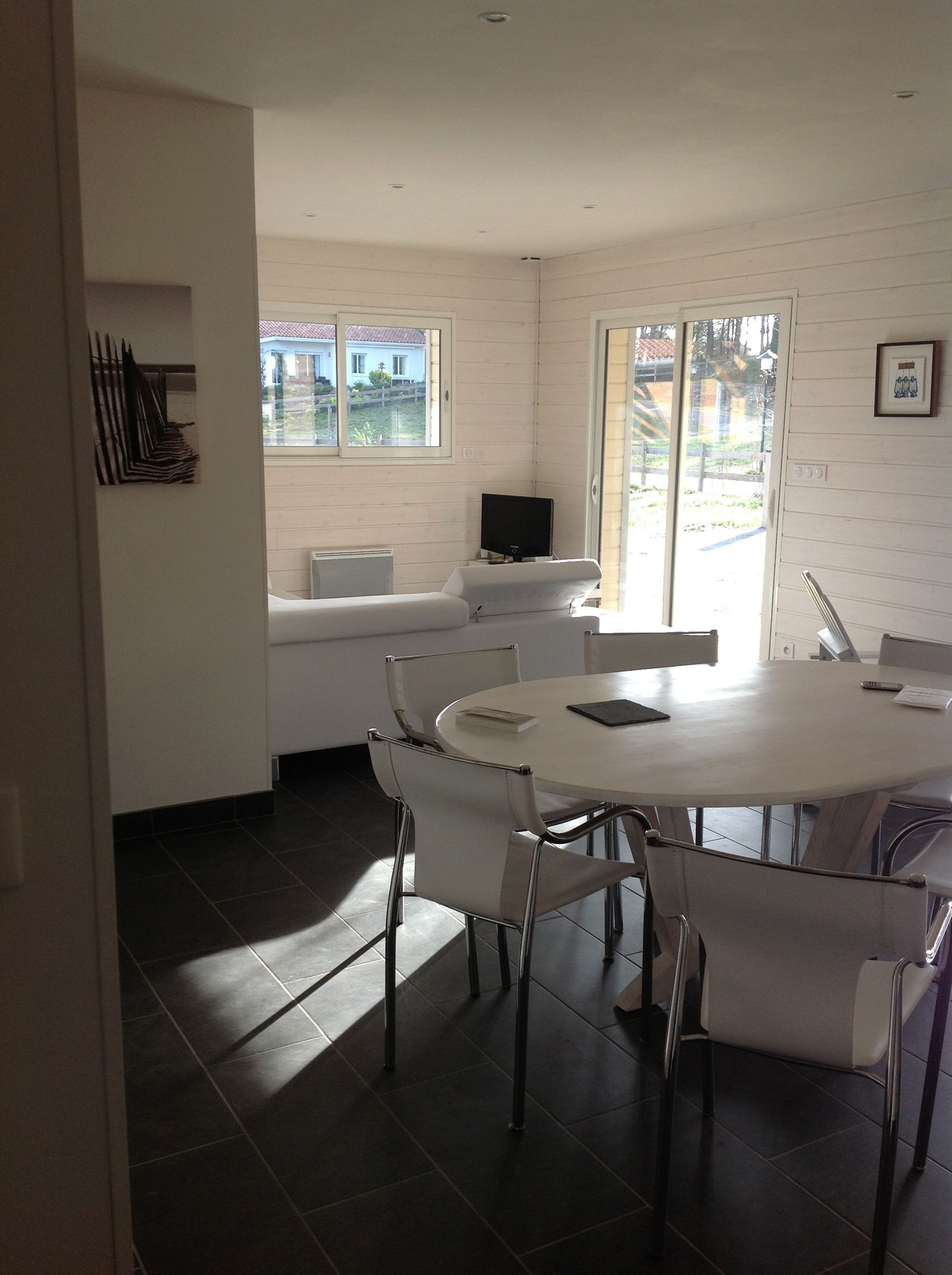 Unabhängiges Studio Lit-et-Mixe 64728