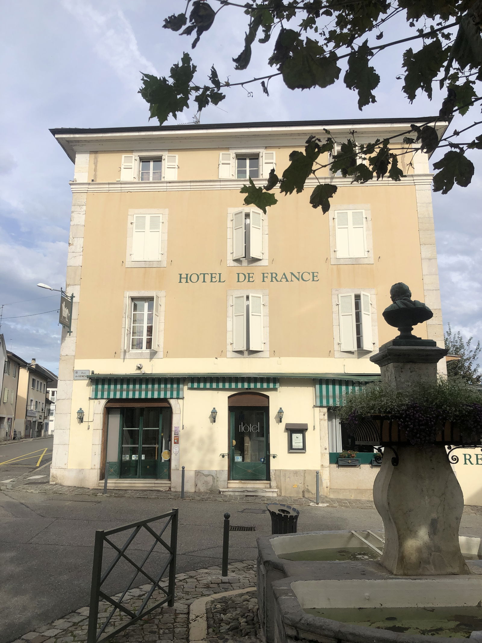 Pokoje Gościnne Ferney-Voltaire 439162